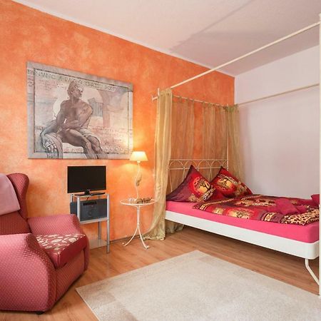 Ferienwohnung Residenz Bis 6 Gaeste , Ferienwohnung Dresden Bis 4 Gaeste, Ferienwohnung Elbflorenz Bis 2 Gaeste 外观 照片