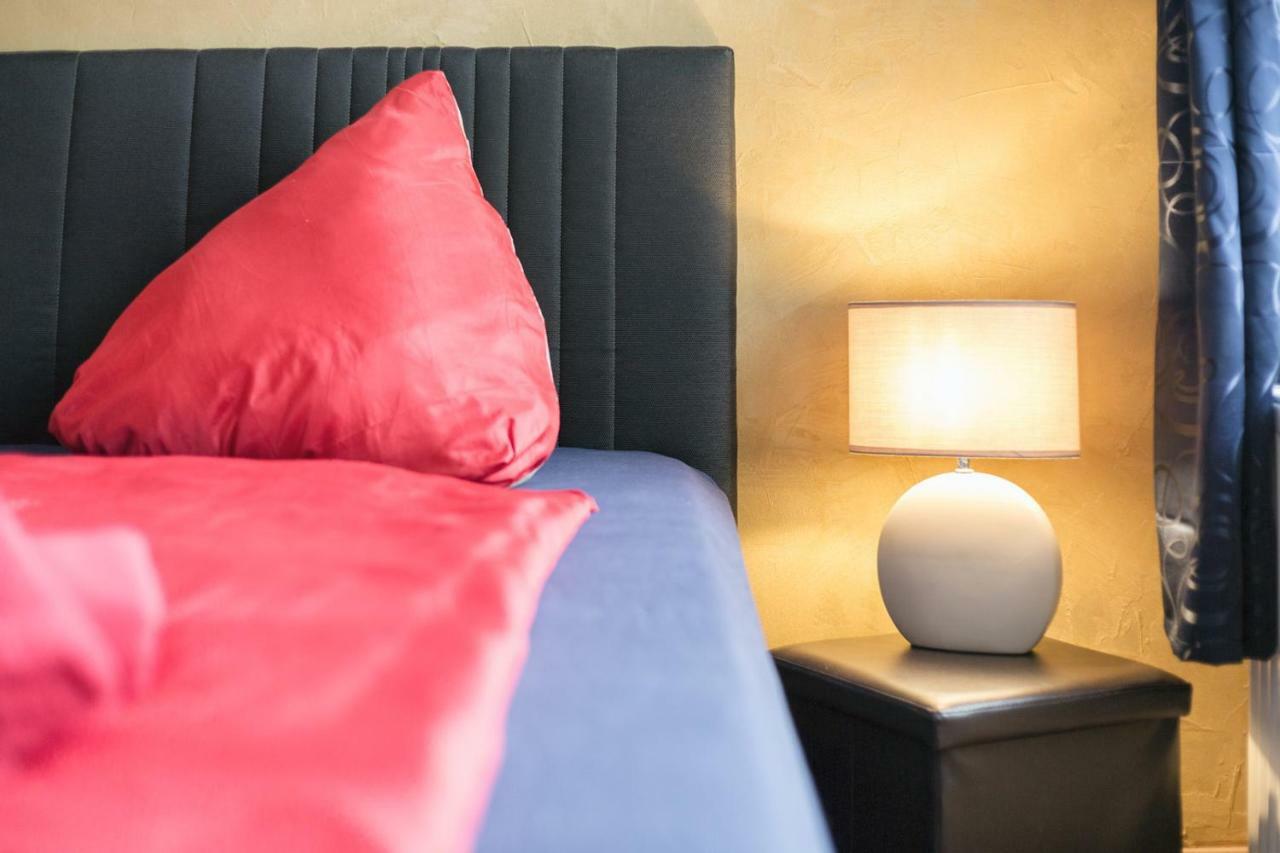Ferienwohnung Residenz Bis 6 Gaeste , Ferienwohnung Dresden Bis 4 Gaeste, Ferienwohnung Elbflorenz Bis 2 Gaeste 外观 照片